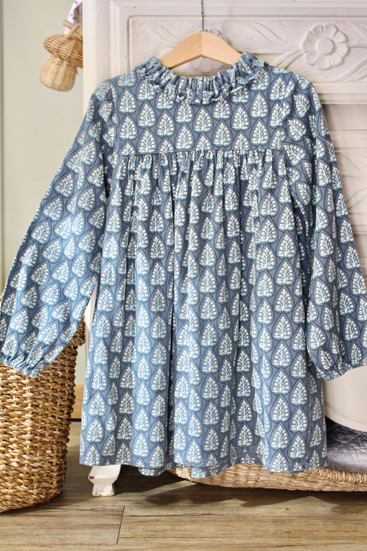 Robe Nine