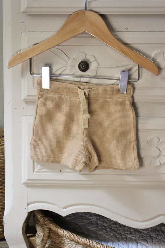 Short Caramel